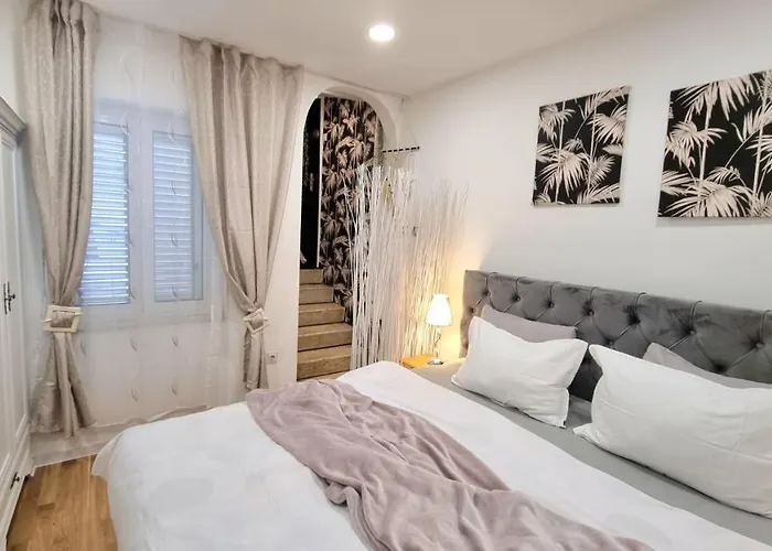 Place 4 U Center * Zadar