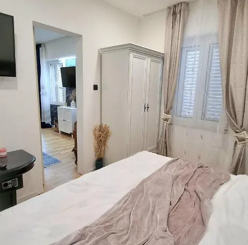 Apartman Place 4 U Center Zára